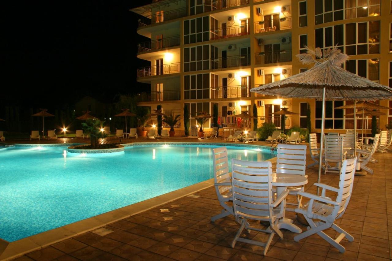 Joya Park Apartments Golden Sands Exterior photo